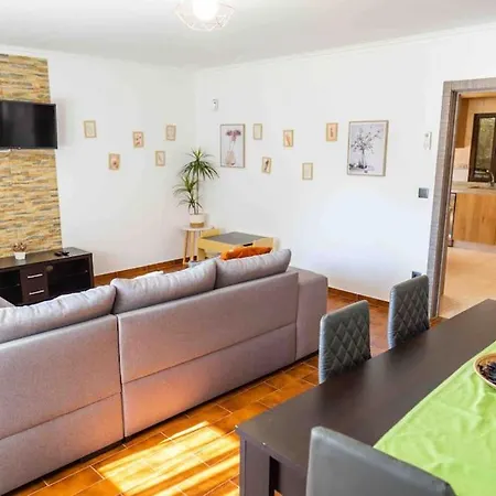 Semesterbostad Casa Castor *