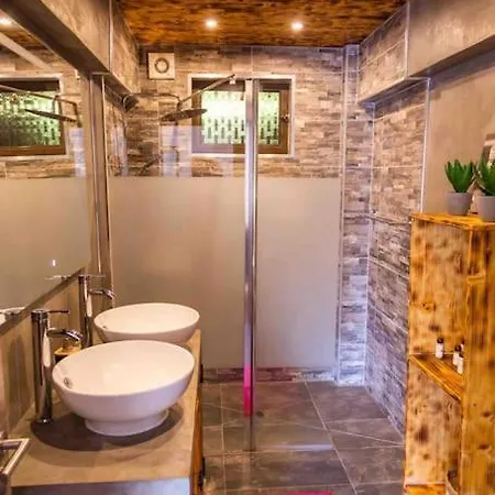 Casa Castor جيريز