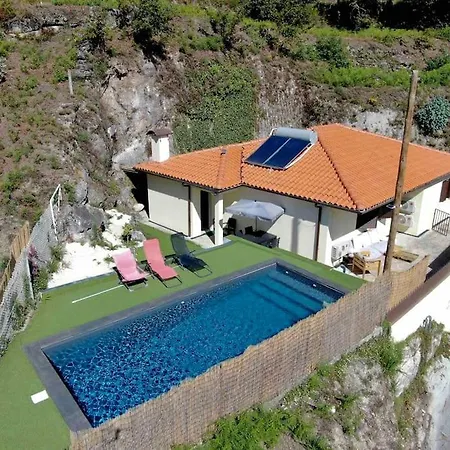 Сasa de vacaciones Casa Castor Gerês